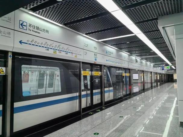 徐州地铁1号线广告投放全攻略：效果、价格与渠道解析